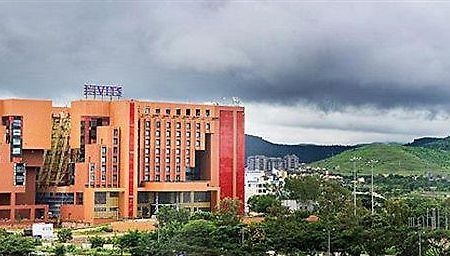 Vits Hotel Пуна Экстерьер фото