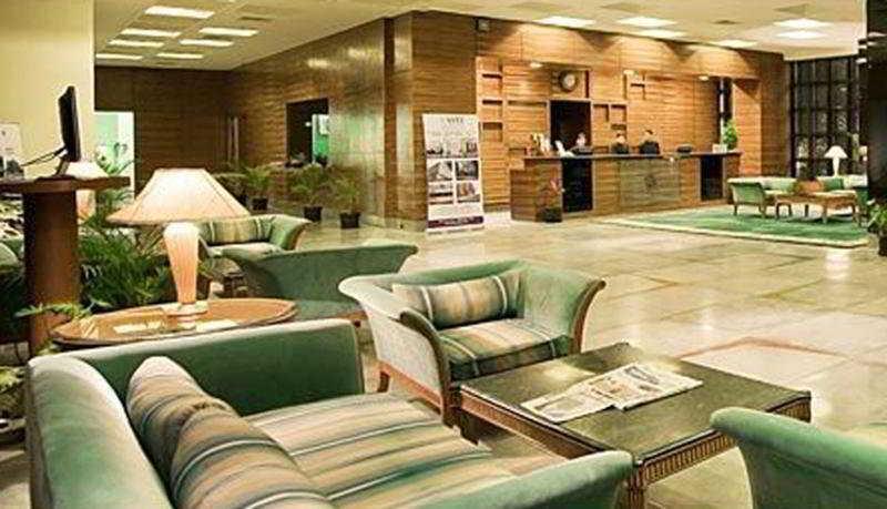 Vits Hotel Пуна Интерьер фото